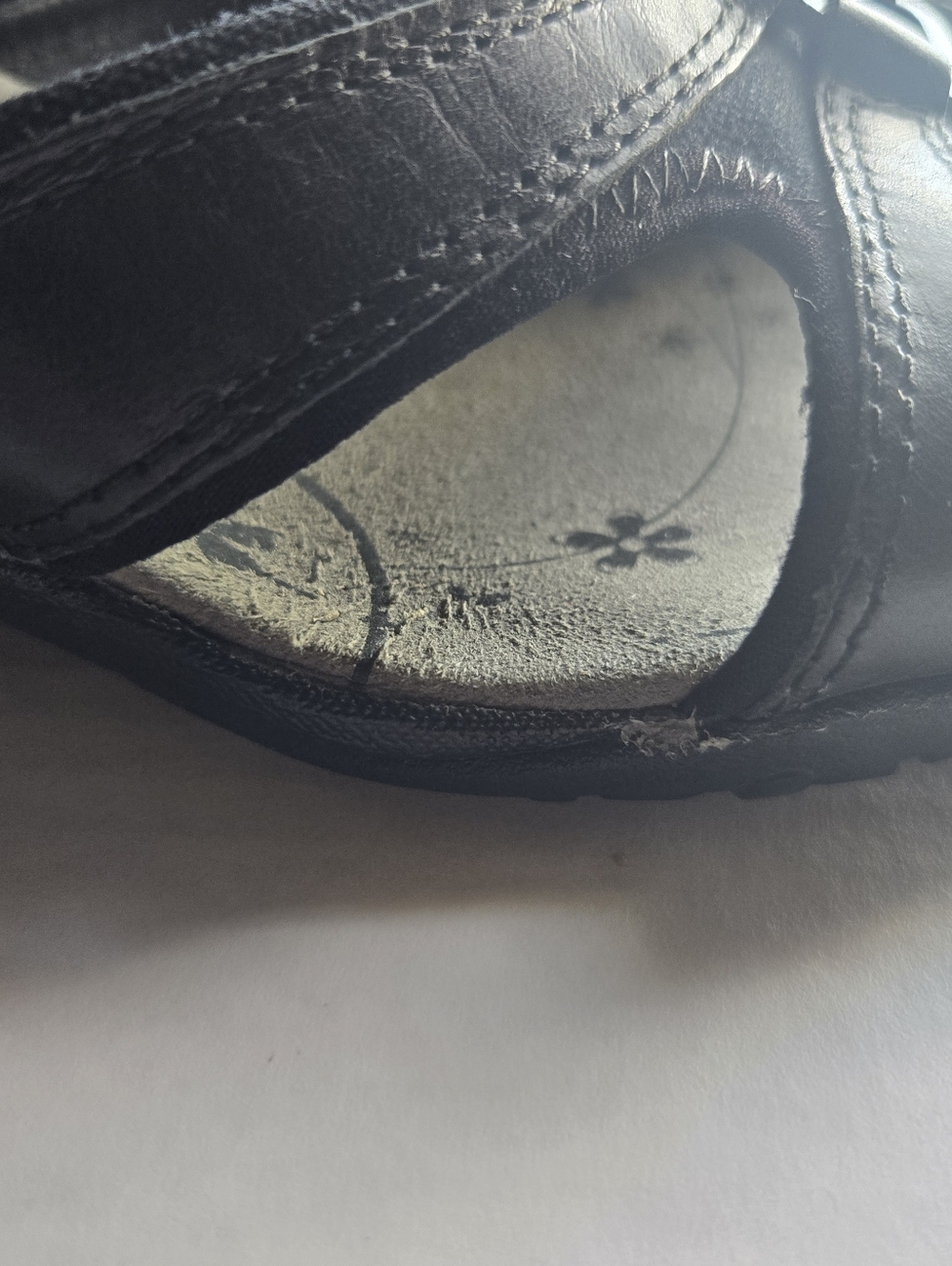 Merrell Women's Black Floral-Print Slide Sandals - Picture 5 of 7